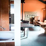 Hampshire - Voncken Valkenburg