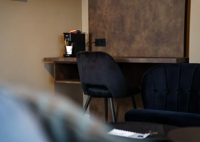 Hampshire - Voncken Valkenburg ファルケンブルフ